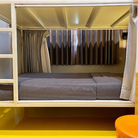 Pamahouse Boutique Hostel Бангкок Екстер'єр фото